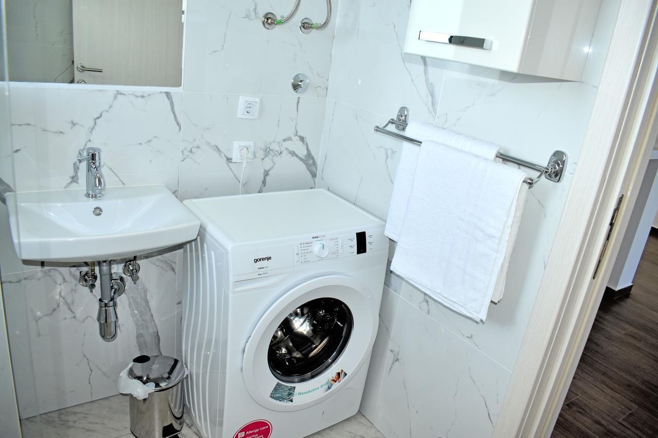 Apartment L'Ideal อุลซิน ภายนอก รูปภาพ
