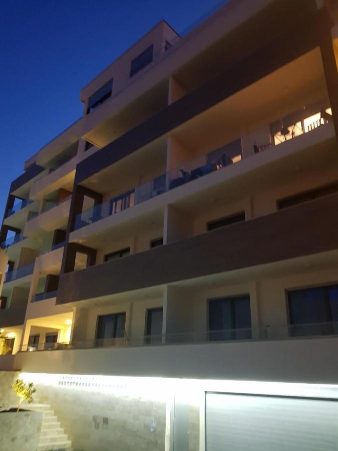 Apartment L'Ideal อุลซิน ภายนอก รูปภาพ